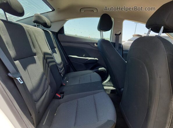 3KPC24A62ME152988 2021 HYUNDAI ACCENT White Widok tylnych siedzeń