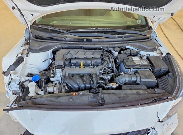 3KPC24A63ME132040 2021 HYUNDAI ACCENT White Вид задньої частини салону