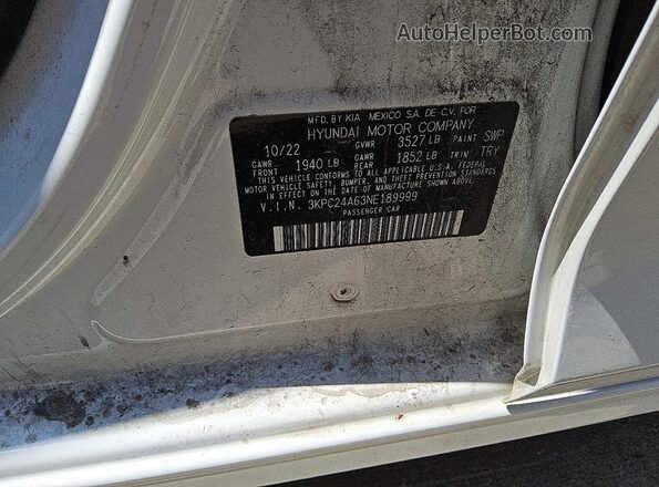 3KPC24A63NE189999 2022 HYUNDAI ACCENT White Widok komory silnika