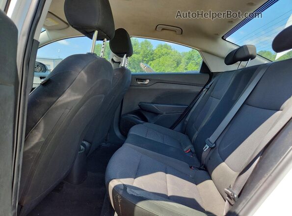 3KPC24A64ME129227 2021 HYUNDAI ACCENT White Rear seats view