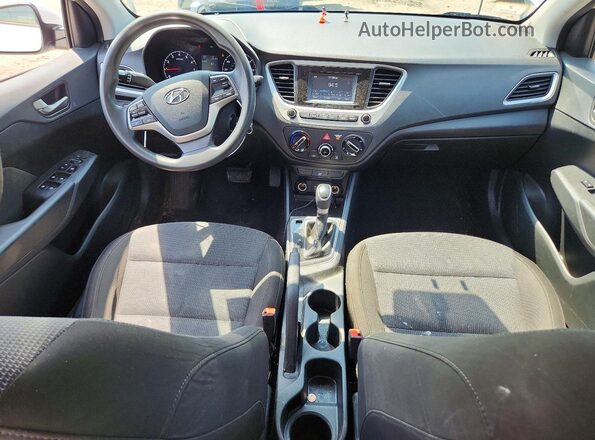 3KPC24A64ME129227 2021 HYUNDAI ACCENT White Dashboard view