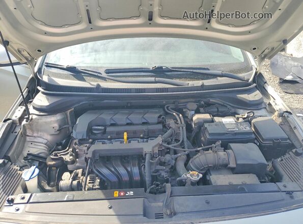 3KPC24A65LE094308 2020 HYUNDAI ACCENT Cream უკანა სალონის ხედი