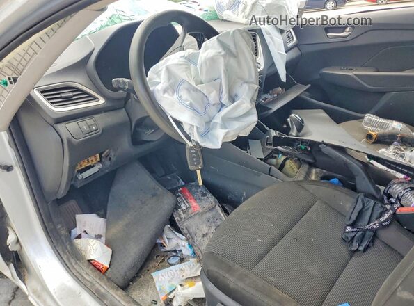 3KPC24A67LE114994 2020 HYUNDAI ACCENT Серебряный Вид панели приборов