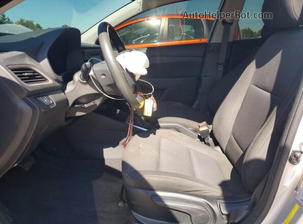 3KPC24A68NE175774 2022 HYUNDAI ACCENT Silver Սալոնի դիմացի տեսք