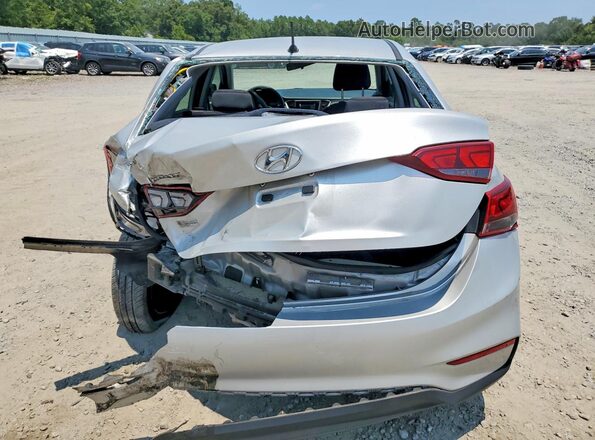 3KPC24A68NE185009 2022 HYUNDAI ACCENT Серебряный Вид сзади