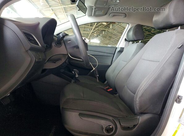 3KPC24A69LE092187 2020 HYUNDAI ACCENT White წინა სალონის ხედი