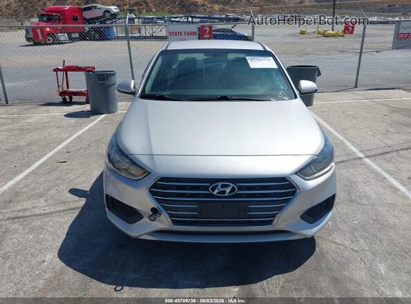 3KPC24A69LE126337 2020 HYUNDAI ACCENT Silver Սալոնի հետևի տեսք
