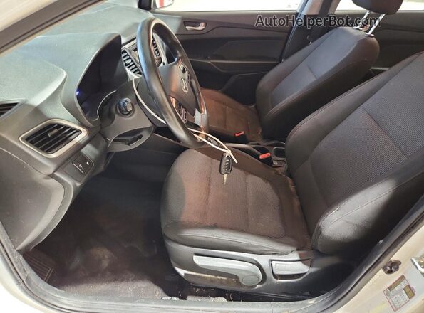 3KPC24A6XLE125908 2020 HYUNDAI ACCENT White წინა სალონის ხედი