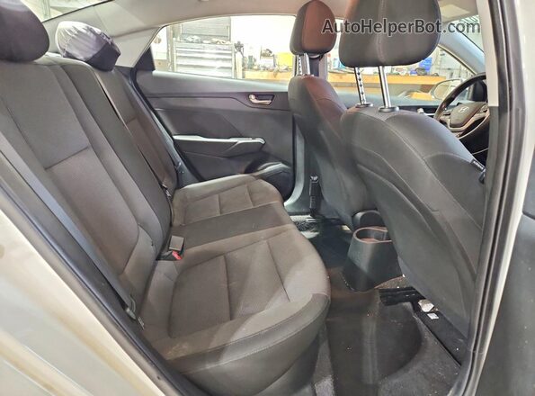 3KPC24A6XLE125908 2020 HYUNDAI ACCENT White უკანა სავარძლების ხედი