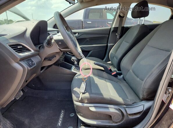 3KPC24A6XNE184900 2022 HYUNDAI ACCENT Black Vista interior delantera