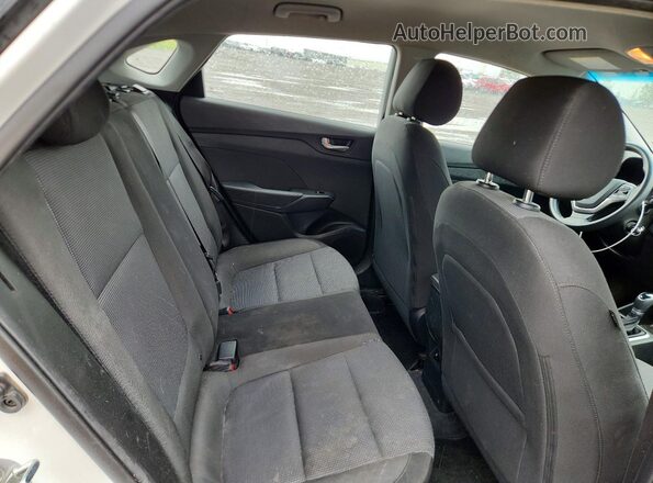 3KPC25A39KE073049 2019 HYUNDAI ACCENT White უკანა სავარძლების ხედი