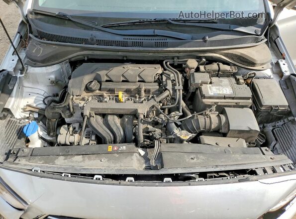 3KPC25A69LE094396 2020 HYUNDAI ACCENT Silver Սալոնի հետևի տեսք