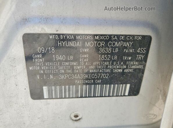 3KPC34A39KE057702 2019 HYUNDAI ACCENT Silver Widok komory silnika