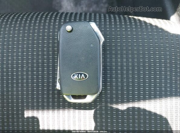 3KPF24AD0KE063798 2019 KIA FORTE Синий Вид панели приборов