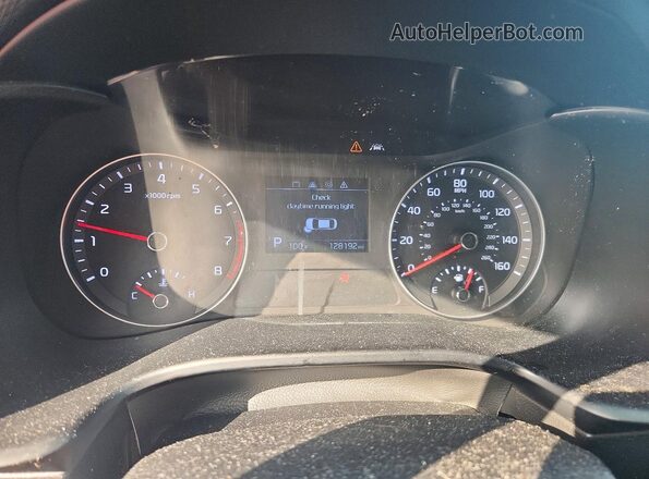 3KPF24AD0KE109730 2019 KIA FORTE Серебряный Вид щитка приборов