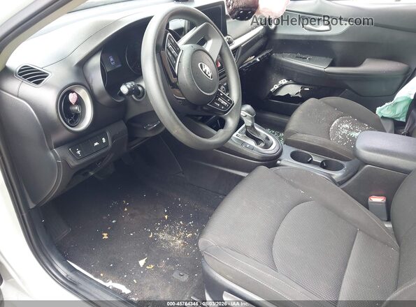 3KPF24AD0LE207657 2020 KIA FORTE White Vista interior delantera