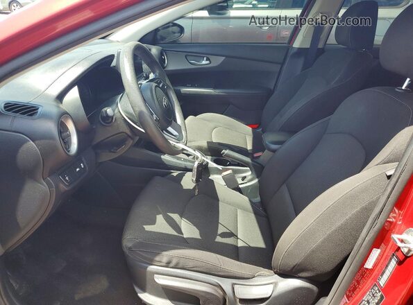 3KPF24AD0ME288080 2021 KIA FORTE Red Front interior view