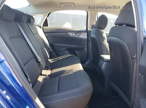 3KPF24AD0ME291948 2021 KIA FORTE Blue Widok tylnych siedzeń