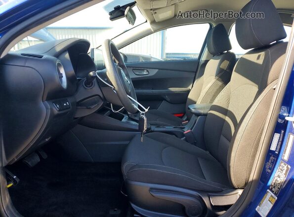 3KPF24AD0ME291948 2021 KIA FORTE Blue Widok wnętrza z przodu