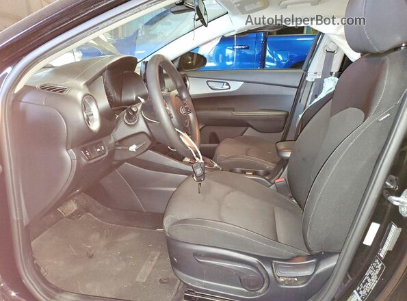 3KPF24AD0ME360797 2021 KIA FORTE Black Widok wnętrza z przodu