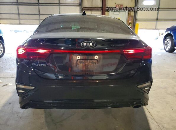 3KPF24AD0ME360797 2021 KIA FORTE Black Widok z tyłu