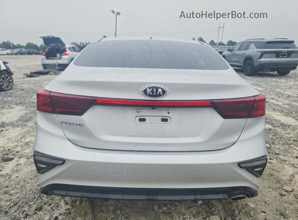 3KPF24AD0ME363411 2021 KIA FORTE Silver Vista trasera