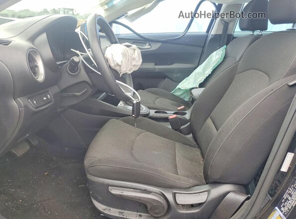 3KPF24AD0ME397591 2021 KIA FORTE Black Widok wnętrza z przodu