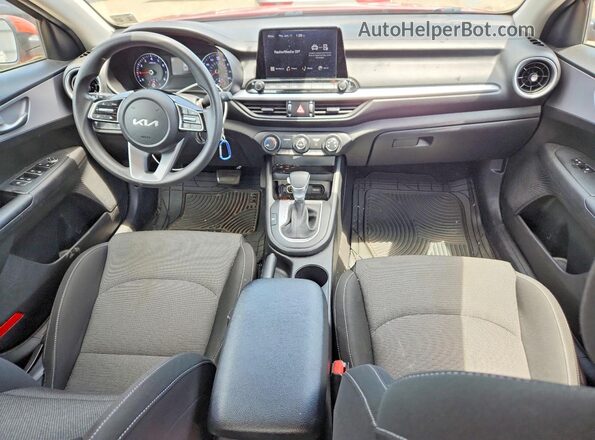 3KPF24AD0NE442210 2022 KIA FORTE Orange Vista del salpicadero