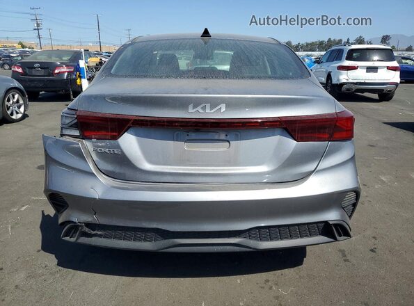 3KPF24AD0NE454793 2022 KIA FORTE Серебряный Вид сзади