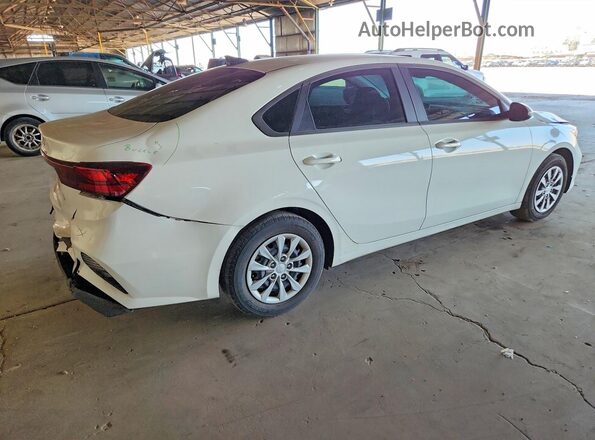 3KPF24AD0NE474817 2022 KIA FORTE White Trasero derecho