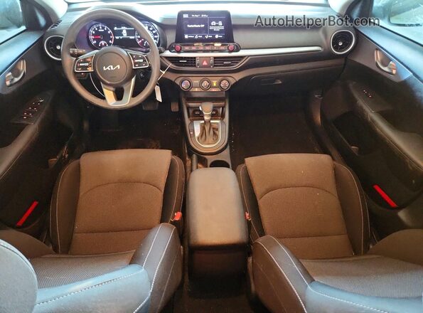 3KPF24AD0NE474817 2022 KIA FORTE White Vista del salpicadero