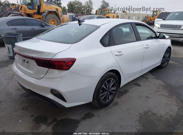 3KPF24AD0NE501949 2022 KIA FORTE Белый Задняя правая четверть