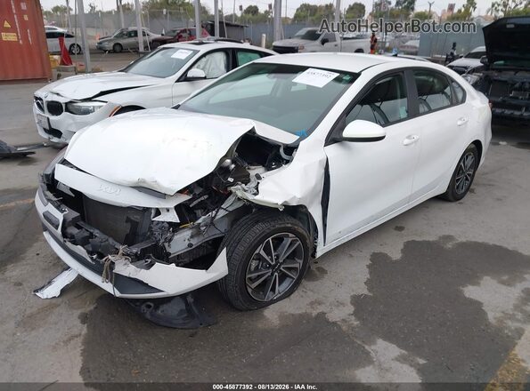 3KPF24AD0NE501949 2022 KIA FORTE Белый Передняя левая четверть