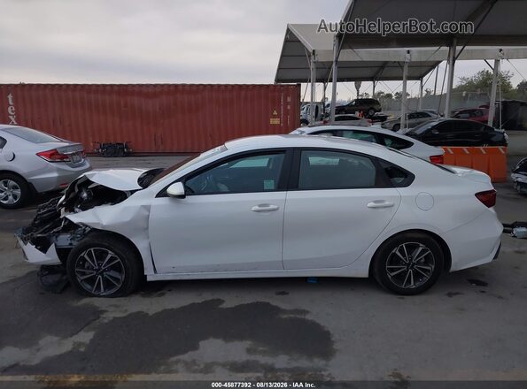 3KPF24AD0NE501949 2022 KIA FORTE Белый Панорамный вид салона 360°