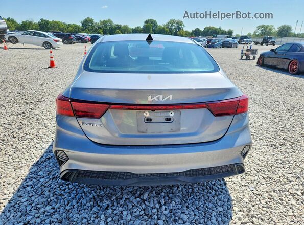 3KPF24AD0PE605120 2023 KIA FORTE Silver უკანა ხედი