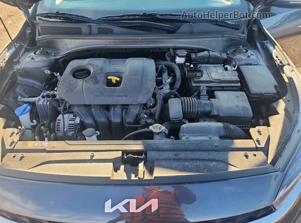 3KPF24AD0RE738849 2024 KIA FORTE Gray Rear interior view