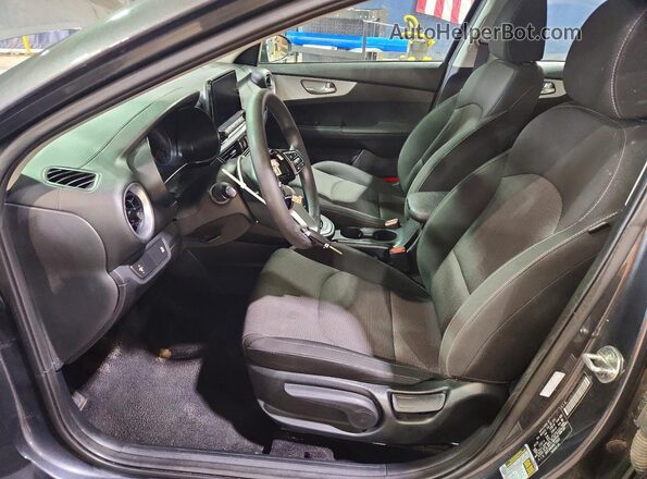 3KPF24AD0RE779563 2024 KIA FORTE Gray Вид салону спереду
