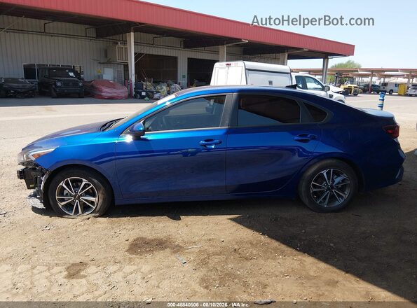 3KPF24AD0RE797111 2024 KIA FORTE Blue სალონის 360-გრადუსიანი ხედი