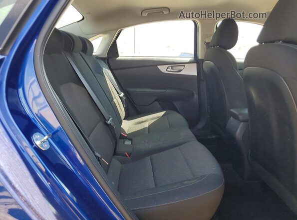3KPF24AD0RE823982 2024 KIA FORTE Синий Вид задних сидений