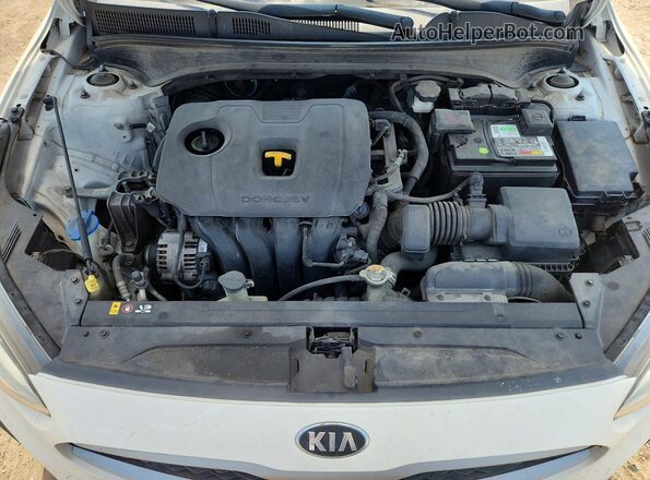 3KPF24AD1KE009801 2019 KIA FORTE White უკანა სალონის ხედი