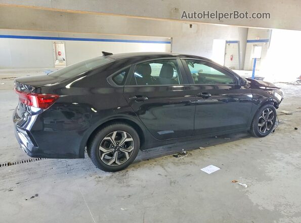 3KPF24AD1KE024217 2019 KIA FORTE Black Tył prawy