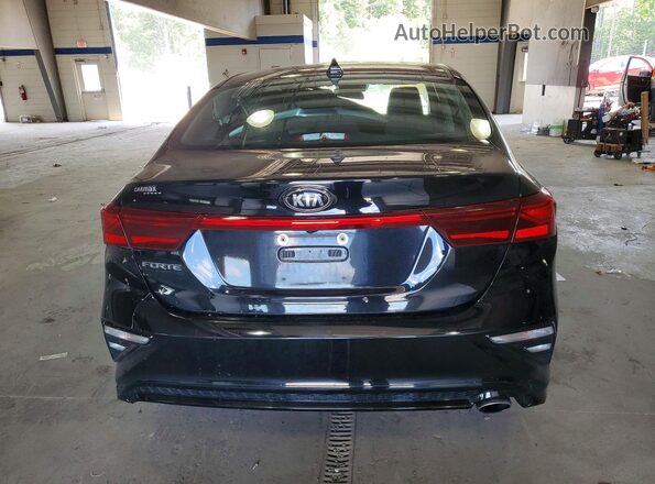 3KPF24AD1KE024217 2019 KIA FORTE Black Widok z tyłu