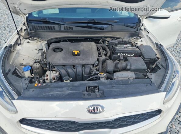 3KPF24AD1KE098768 2019 KIA FORTE White Vista interior trasera