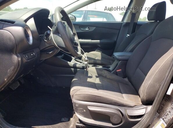 3KPF24AD1LE213807 2020 KIA FORTE Black Front interior view