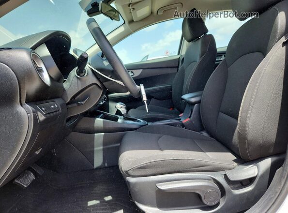 3KPF24AD1LE234169 2020 KIA FORTE Silver Vista interior delantera