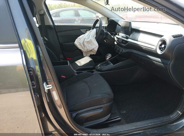 3KPF24AD1ME395512 2021 KIA FORTE Gray Widok wnętrza z przodu