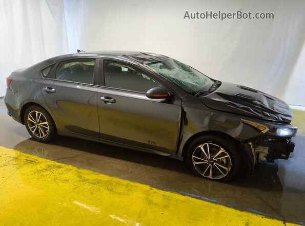 3KPF24AD1PE504894 2023 KIA FORTE Gray Przód prawy