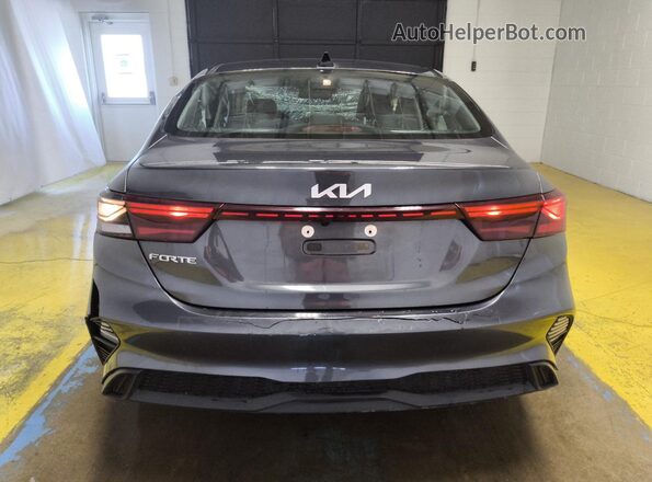 3KPF24AD1PE504894 2023 KIA FORTE Gray 