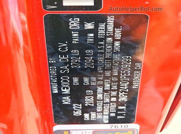 3KPF24AD1PE509299 2023 KIA FORTE Orange Vista del compartimento del motor