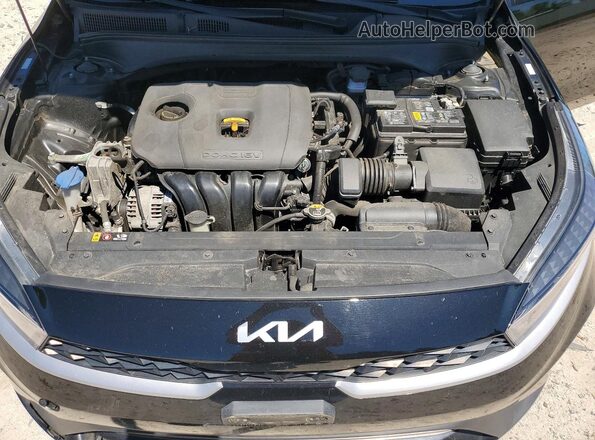 3KPF24AD1PE553903 2023 KIA FORTE Black Vista interior trasera